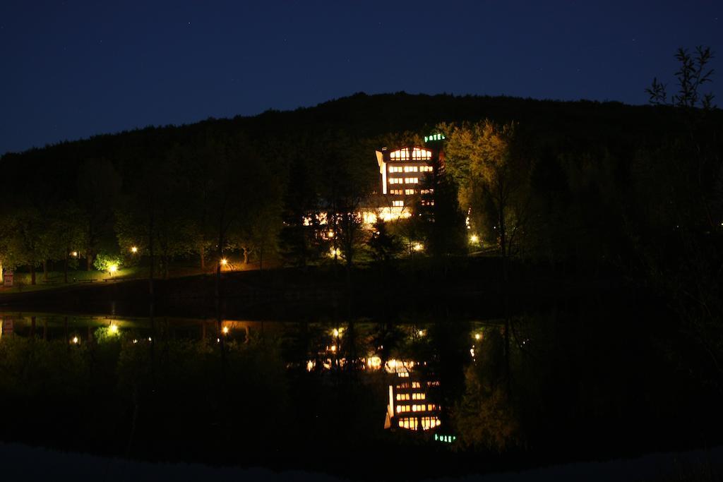 Hotel Reifenstein Kleinbartloff Exterior photo